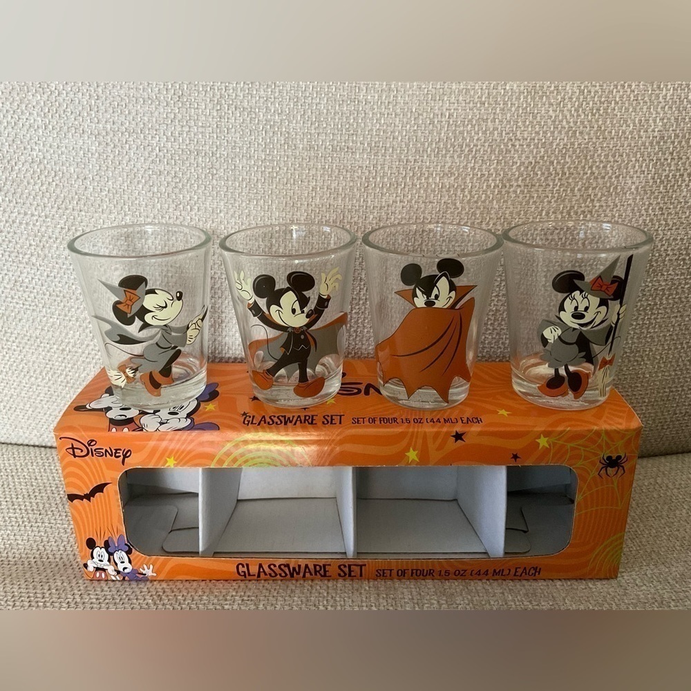 DISNEY Mickey and Minnie Halloween 4 pcs Shot Glass